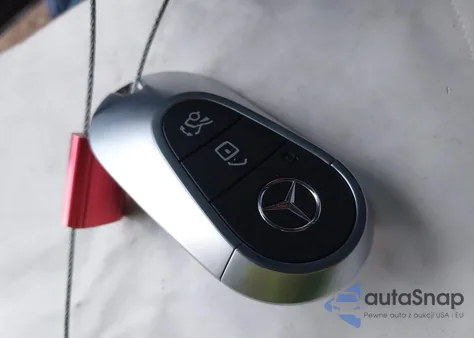 2024 Mercedes-Benz C 300 z USA, uszkodzony, nr VIN W1KAF4GB7RR235978